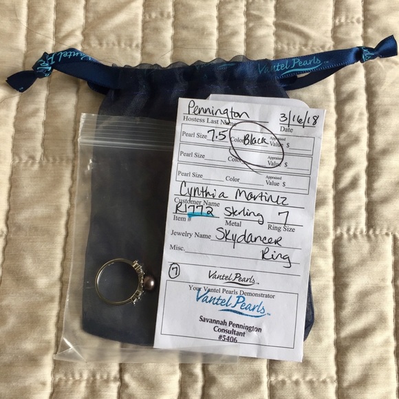 Skydancer Ring - Size 7 - Vantel Pearls - Picture 6 of 12